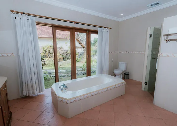 Bali Island 5* Pekutatan (Bali)